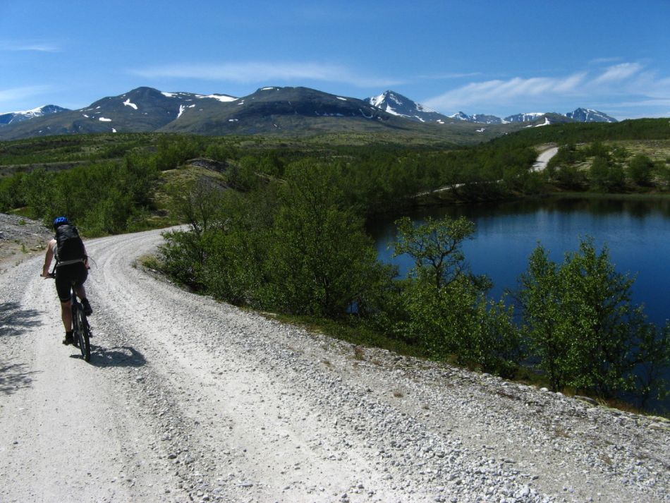 På vei inn i fjellheimen. Foto: Øyvind Wold